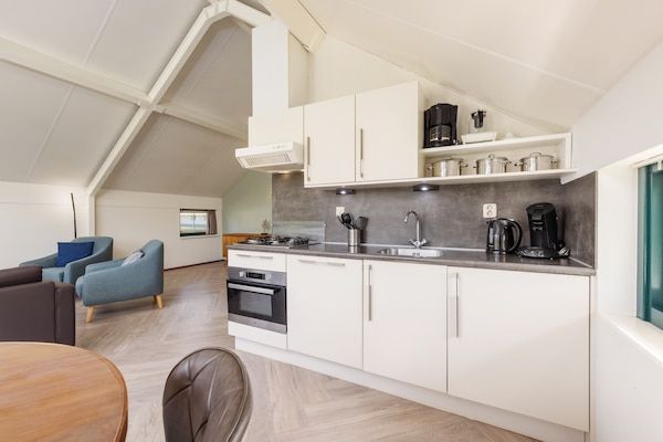 Keuken - Bungalow in Veluwe nabij Harderwijk in Putten (4)