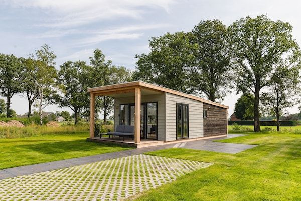 Buitenkant - Wellness chalet met sauna, aan Sallandse Heuvelrug in Rijssen (1)