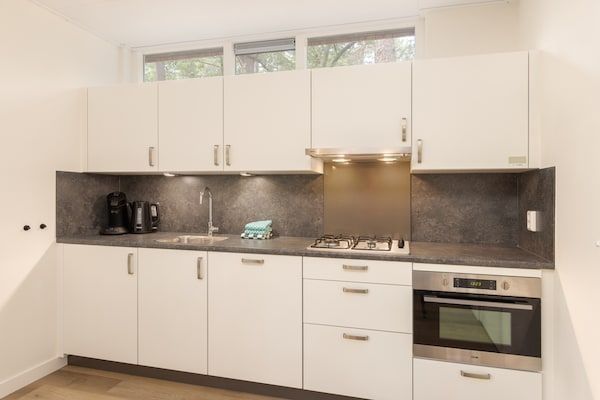 Keuken - Bungalow in Park De Peel bij Bos in Vlierden (4)