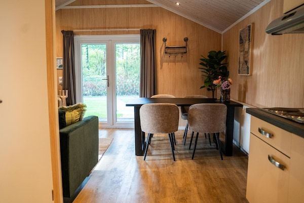 Eetkamer - Appartement in Eindhoven bij Centrum in Oirschot (3)