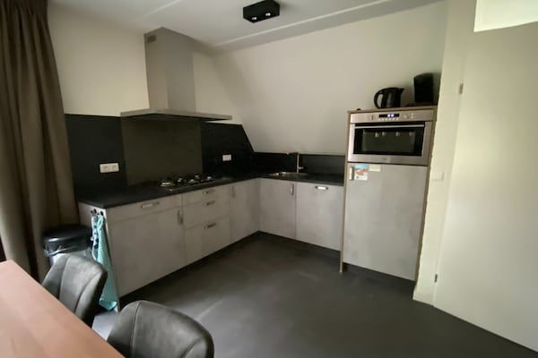 Keuken - Vakantiehuis bij Biesbosch & Breda in Oosterhout (3)