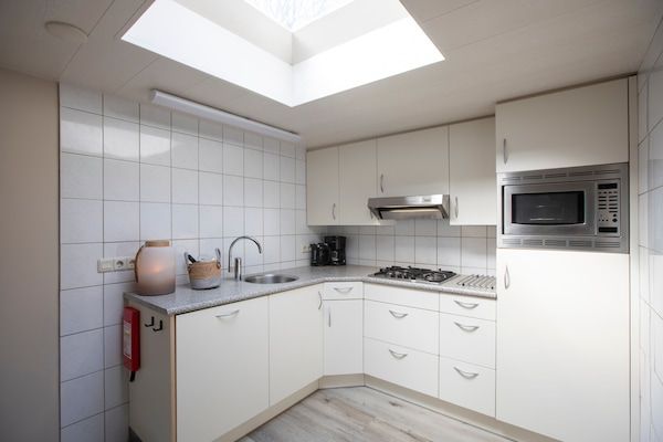 Keuken - Vakantiehuis in Nijmegen bij Centrum in Mook (3)
