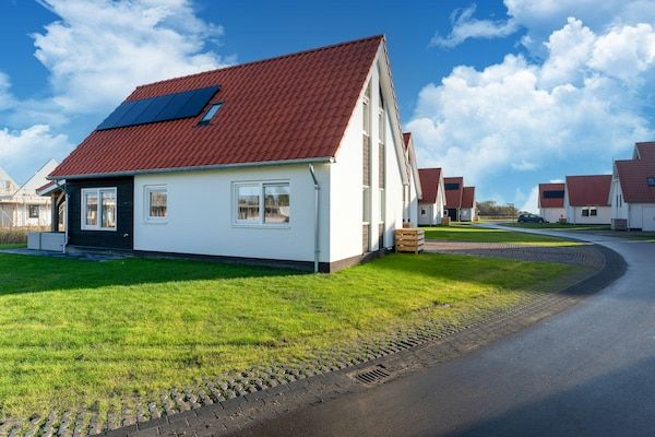 Buitenkant - Ontspannende natuurretraite met strand in Scherpenisse (1)