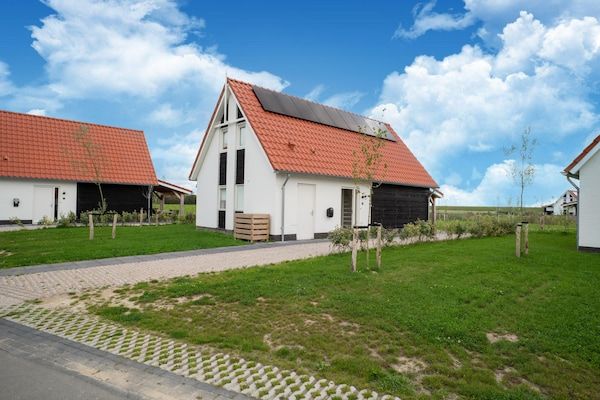 Buitenkant - Vakantiehuis in Scherpenisse bij natuurgebied in Scherpenisse (1)