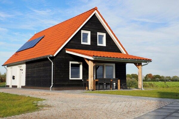 Buitenkant - Vakantiehuis Zeeland bij Oosterschelde in Scherpenisse (1)