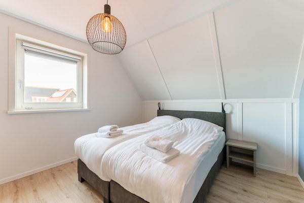 Slaapkamer - Beach Bliss romantische retraite in Scherpenisse (5)