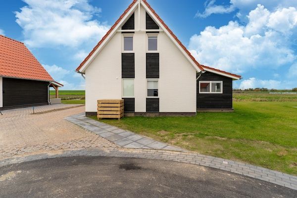 Buitenkant - Vakantiehuis in Zeeland bij natuurgebied in Scherpenisse (1)