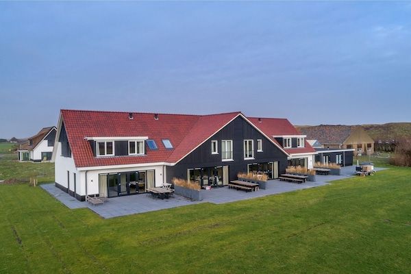 Buitenkant - Villa op Texel bij Krimbos natuurgebied in De Cocksdorp (3)