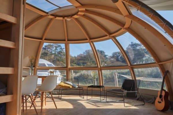 Woonkamer - Starlit Tent Lodge Escape in Zuna (1)