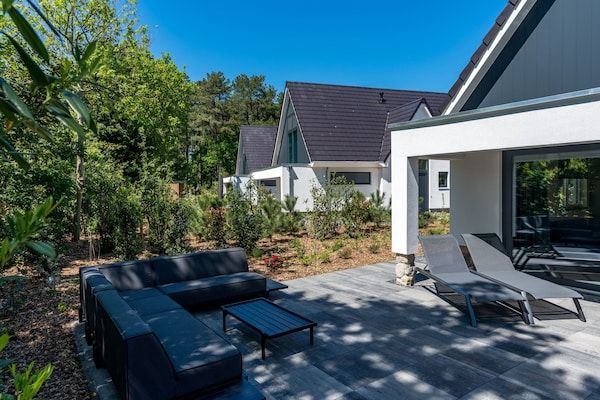 Terras - Villa op Texel bij Strand en Natuurgebied in Den Burg (3)