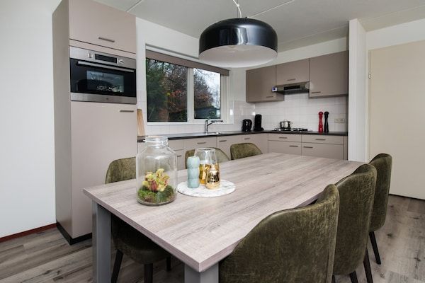 Keuken - Moderne Villa Nabij Veluwe in Hoenderloo (5)