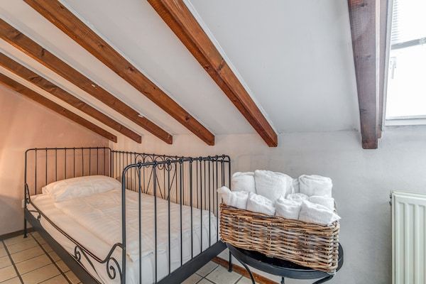 Slaapkamer - Vakantiehuis in Ubachsberg met terras in Ubachsberg (4)