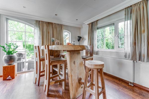 Eetkamer - Boshut met huisdieren in Voorthuizen (4)