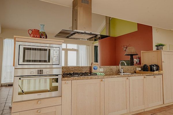 Keuken - Penthouse met uitzicht op het meer in Uitgeest (4)
