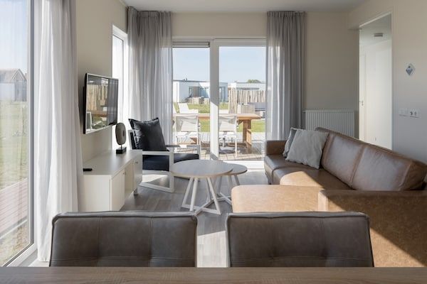 Woonkamer - Vakantiehuis in Nieuwvliet-Bad Beach Resort in Nieuwvliet-Bad (2)