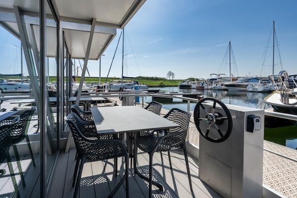 Terras - Waterlodge in Kamperland bij Veerse Meer in Kamperland (5)