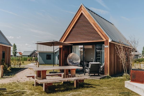 Buitenkant - Tiny House in Zeeland bij Nieuwvliet Strand in Nieuwvliet-Bad (1)