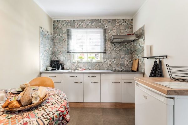 Keuken - Gezellig appartement in Voerendaal met tuin in Voerendaal (3)