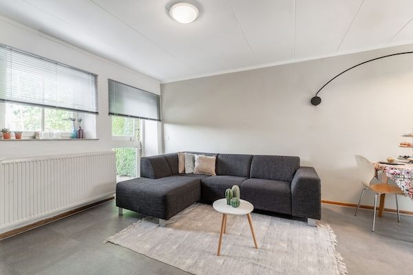 Woonkamer - Gezellig appartement in Voerendaal met tuin in Voerendaal (1)