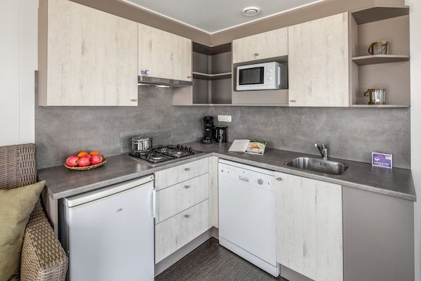 Keuken - Strandvakantie met huisdieren in Kamperland (2)