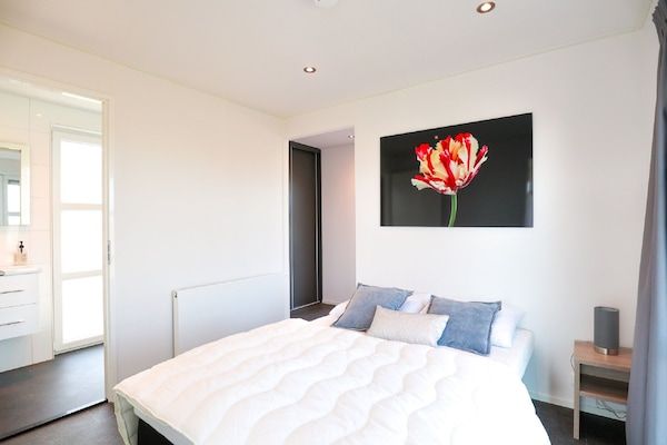 Slaapkamer - Gastvrij chalet vlakbij de IJssel in Olburgen (3)