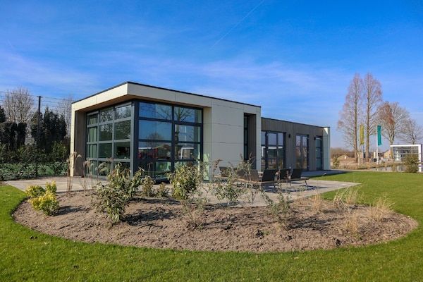Buitenkant - Gastvrij chalet vlakbij de IJssel in Olburgen (1)