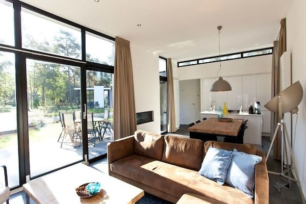 Woonkamer - Ruim vakantiehuis in Olburgen in Olburgen (2)