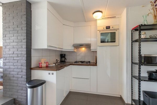 Keuken - Comfortabel vakantiehuis vlakbij het strand in Nieuwvlietbad (4)