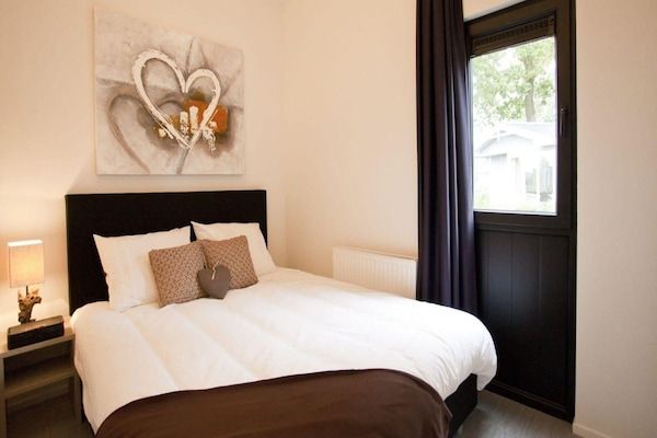 Slaapkamer - Moderne vakantiewoning in Nieuwvliet in Nieuwvliet (2)