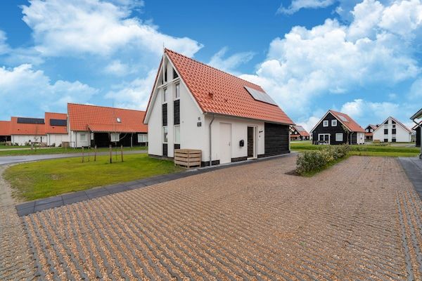 Buitenkant - Gezellige retraite met parkeergelegenheid in Scherpenisse (1)