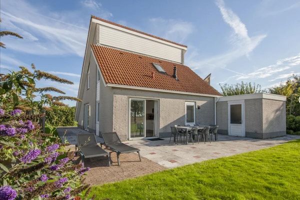 Buitenkant - Villa in Zeeland dicht bij het strand in Scharendijke (1)