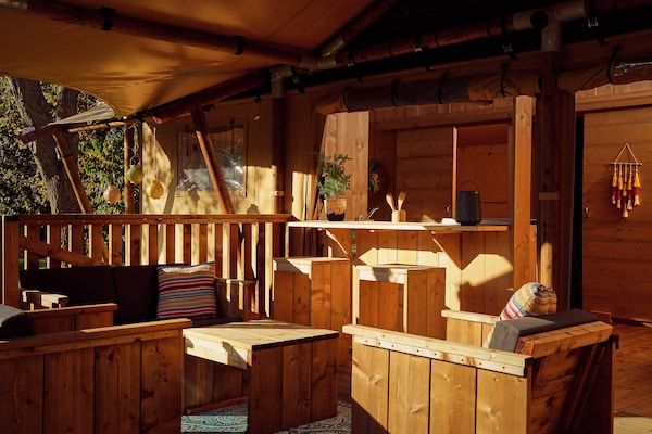 Terras - Glamping Tent in Zeewolde met BBQ in Zeewolde (3)