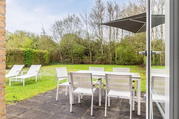 Terras - Villa in Banjaard bij Noordzeestrand in Kamperland (5)