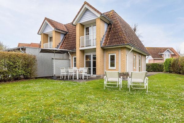 Buitenkant - Villa in Banjaard bij Noordzeestrand in Kamperland (1)