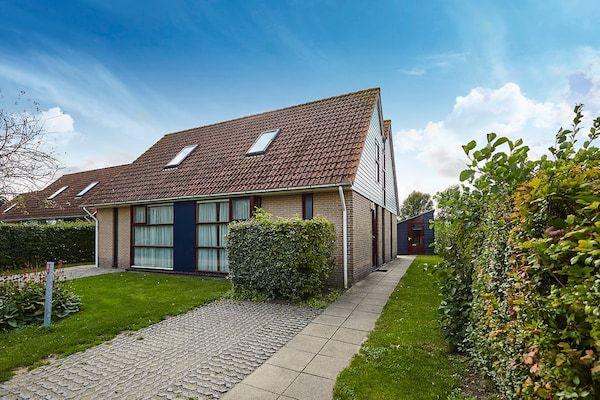 Buitenkant - Vakantiehuis met tuin in Zeeland in Heinkenszand (1)