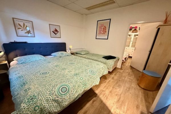 Slaapkamer - Appartement aan de Markt met terras in Groenlo (5)