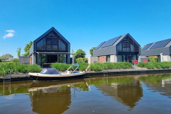 Buitenkant - Watervilla in Balk bij Slotermeer in Balk (1)