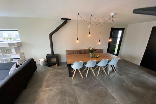 Eetkamer - Villa aan het water met aanlegsteiger in Balk (3)
