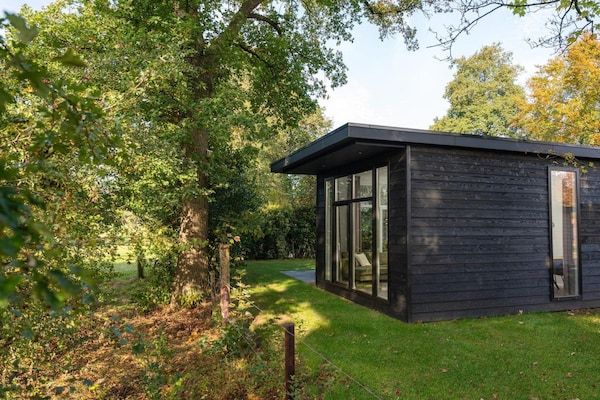 Buitenkant - Vakantiehuis met charmante veranda in Zuna (1)