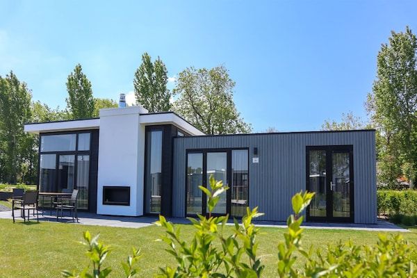 Buitenkant - Vakantiehuis in Breskens met tuin in Breskens (1)