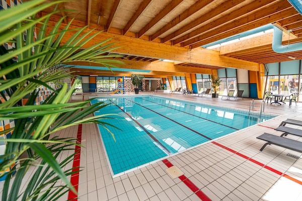Park - Gezellig chalet bij strand op 600 m in Breskens (5)