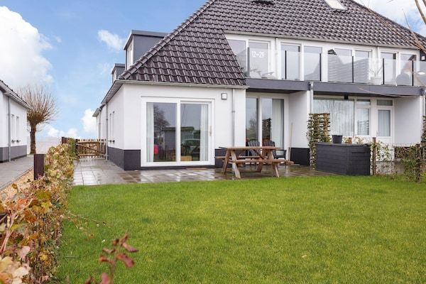 Buitenkant - Appartement bij Sneekermeer en Jachthaven in Offingawier (1)