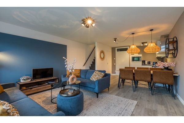 Woonkamer - Appartement in Zoutelande bij het Strand in Zoutelande (2)