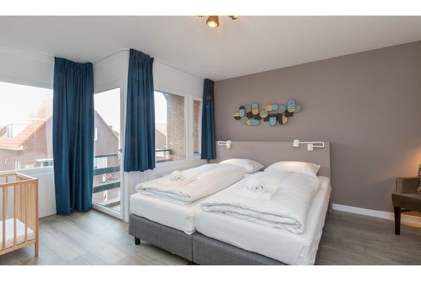 Slaapkamer - Appartement in Zoutelande bij het Strand in Zoutelande (3)