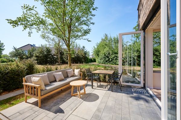 Terras - Ruim appartement nabij wellness in Maastricht (4)