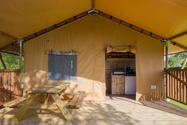 Terras - Gezellige Glamping in Mierlo in Mierlo (3)