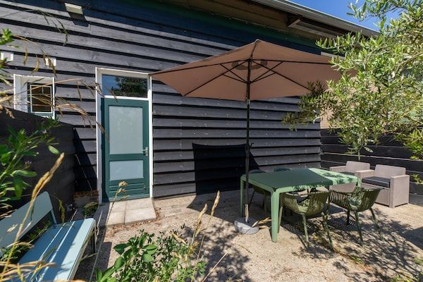 Buitenkant - Appartement vlakbij het strand in Vrouwenpolder (1)