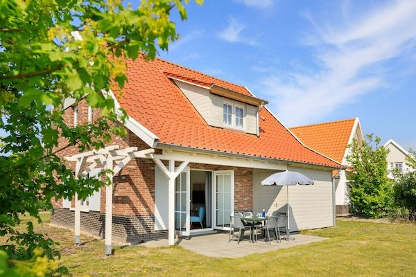 Buitenkant - Villa in Arcen met toegang tot Thermaalbad in Arcen (1)