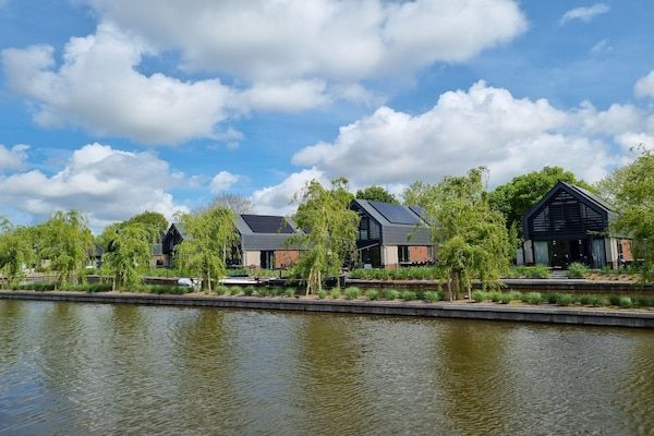 AreaSummer1KM - Watervilla in Balk met Privé Steiger in Balk (3)