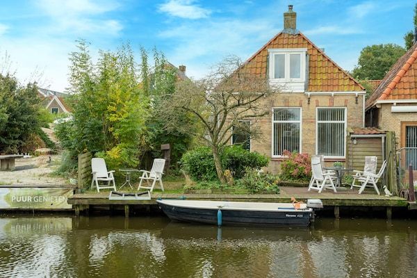 Buitenkant - Ontsnapping aan het water met privé-aanlegsteiger in Heeg (1)